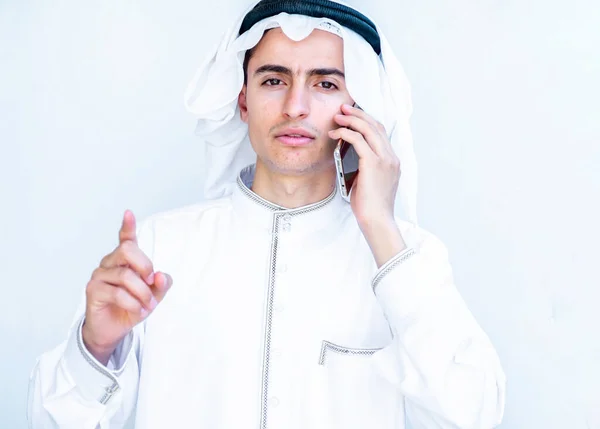Arab Fiatal Üzletember Telefonhívása — Stock Fotó