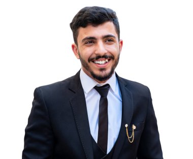 Kendine güveni yüksek bir smokin giyen neşeli genç adam bir sonraki için hazır.