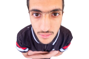 Arap çocuğun yüzü çok yakın.