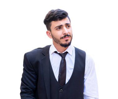 Zafer ve gurur, takım elbisesini omuzlarında taşıyan bir adamın gururu ve gururu. Gururundan diğerlerine kadar diğerlerini bekliyor.