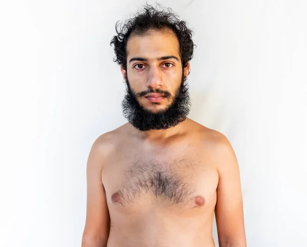 Μουσουλμάνος Αραβικός Άντρας Τόπλες Χνουδωτά Μαλλιά Και Γένια — Φωτογραφία Αρχείου
