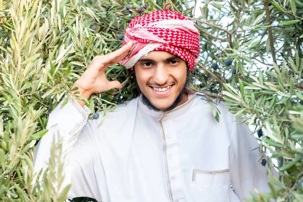 Muslim Guy Enjoying Weather Sun Olive Farm — Stock Photo, Image