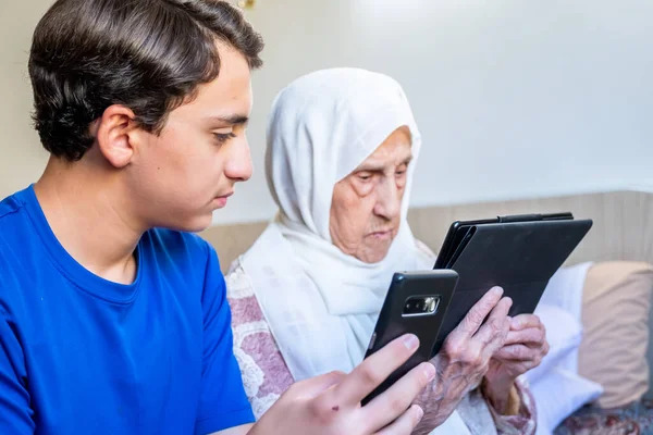 Using technology with different generations