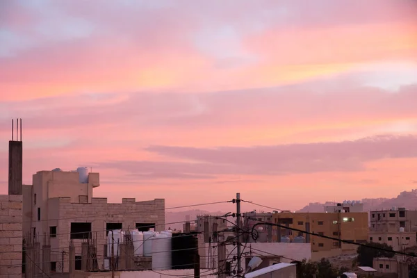 Hermosa Mañana Con Amanecer Rojo Barrio — Foto de Stock