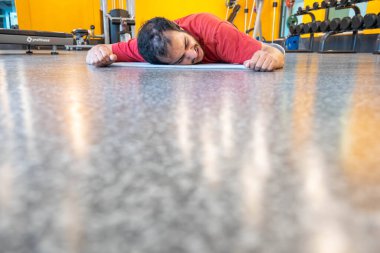 Eğitim biraz dinlenmek ve bir sonraki aşama için motive olmak ve devam etmek anlamına gelir.