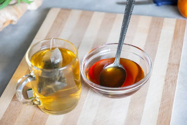 Raw Honey Glass Mug Tea — Stock Photo, Image