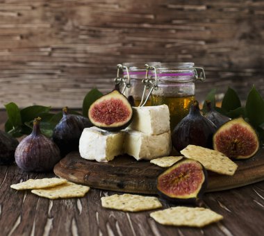 peynir ve bal, seçici odak ile incir