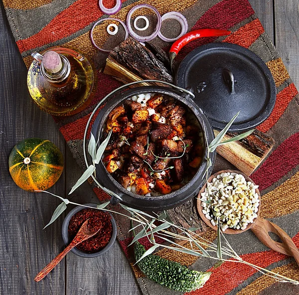 Dökme demir etli Mısır