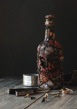 Steampunk şişe