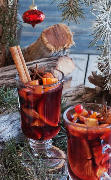 Tasse de vin chaud chaud chaud chaud pour Noël — Photo