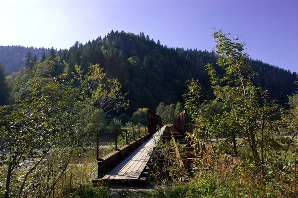 terkedilmiş köprü
