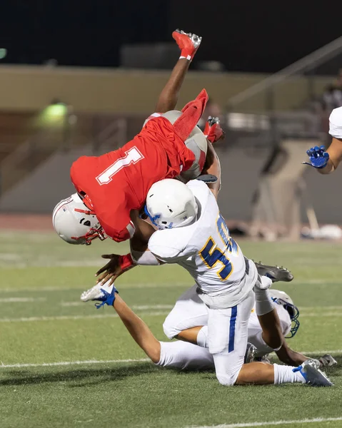 Amazing Athletes Making Great Catches Runs Competitive Football Game — Stock Photo, Image