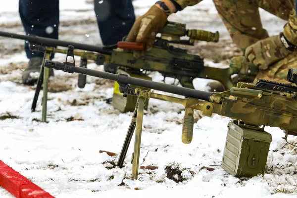 Пулемёты Стоят Поле Боя Время Подготовки Украинских Военных Зимой — стоковое фото