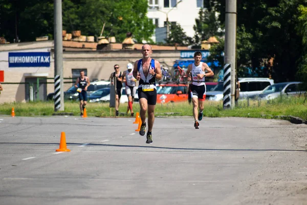 Poltava Ukraine 2021 Június Futók Nyáron Délután Triatlon Versenyek Alatt — Stock Fotó