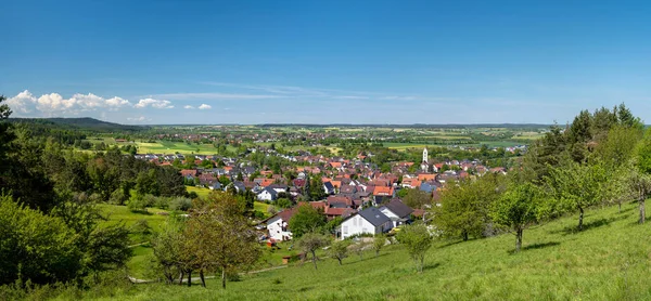 Panoramatický Výhled Kopce Vesnici Malebné Venkovské Krajině Bergfelden Okres Sulz — Stock fotografie