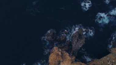 Carrapateira bölgesindeki Portekiz 'in Atlantik kıyısından insansız hava aracı görüntüleri..