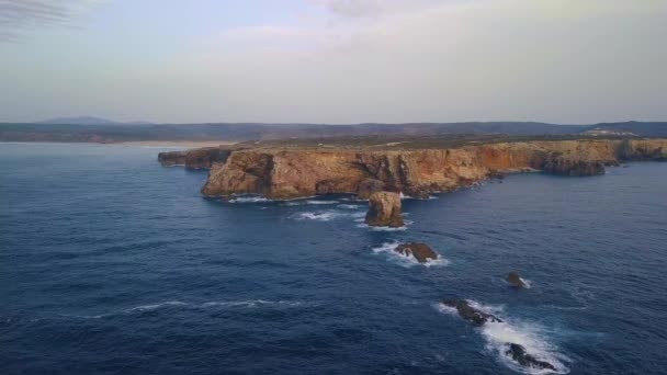 Drone de la côte atlantique du Portugal dans la région de Carrapateira. — Video