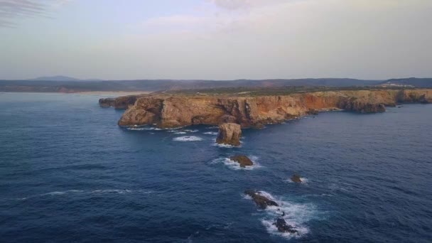 Drone de la côte atlantique du Portugal dans la région de Carrapateira. — Video