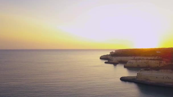 Drone de la côte atlantique du Portugal dans la région de Portimao. — Video