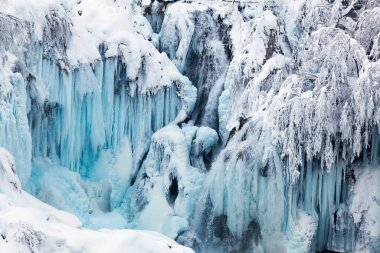 Hırvatistan 'ın Plitvice Gölleri Ulusal Parkı' nda kış