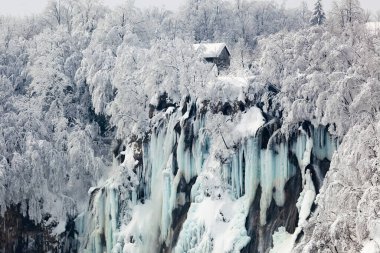 Hırvatistan 'ın Plitvice Gölleri Ulusal Parkı' nda kış