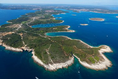 Hırvatistan 'ın Istria kentindeki Kamenjak yarımadasının hava manzarası