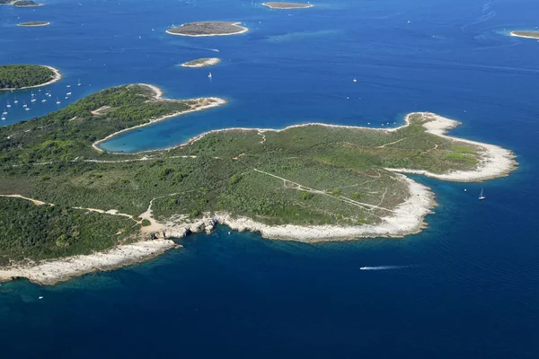 Hırvatistan 'ın Istria kentindeki Kamenjak yarımadasının hava manzarası