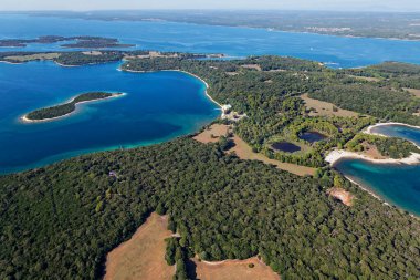 Hırvatistan 'ın Brijuni Ulusal Parkı' nın hava manzarası