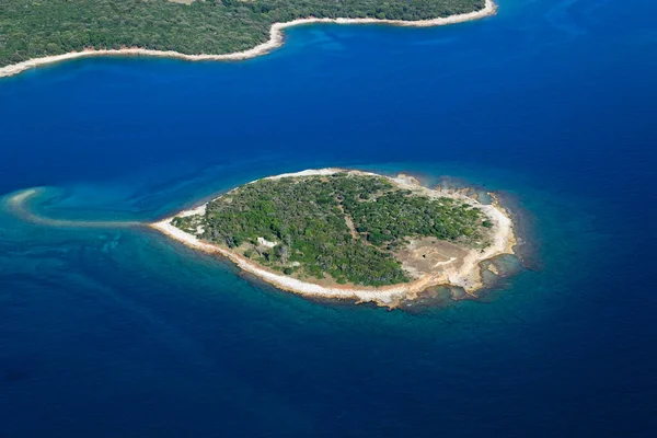 Hırvatistan 'ın Brijuni Ulusal Parkı' nın hava manzarası