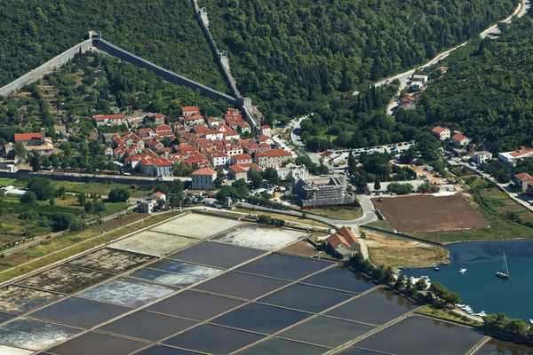 Ston Ciudad Con Sartenes Sal Península Peljeac Croacia —  Fotos de Stock