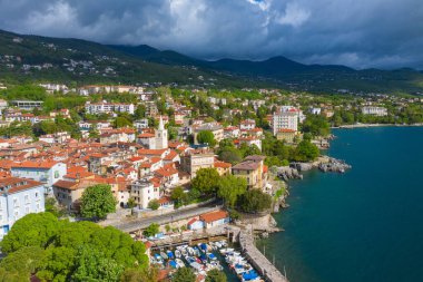 Hırvatistan 'ın Lovran kasabasının hava manzarası