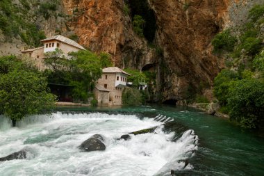 Eski Müslümanlar Kasabası, Bosna ve Hercegovina ile Buna Nehri 'nin Kaynağı 