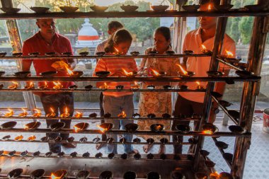 Kutsal Diş Anıtı Tapınağı (Sri Dalada Maligawa), Kandy, Sri Lanka