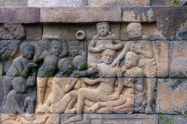 Endonezya 'daki Antik Budist Sanatı Borobudur Tapınağı' na Taş Yardım Oymaları