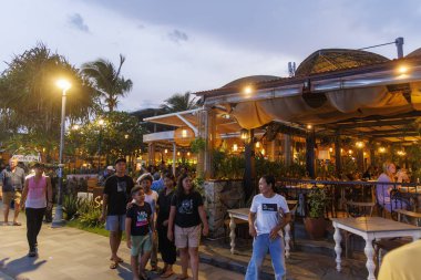 Kafeler ve Akşam Işıkları, Bali, Endonezya ile Sanur Sahil Gezisi