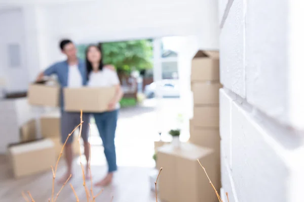 Blur Images Couple Husband Wife Helping Each Other Lift Box — Stock Photo, Image