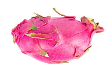 Ejderha meyvesi beyaz arka planda izole. Kesme yolu olan Pitaya veya Pitahaya meyvesi. Üst görünüm.