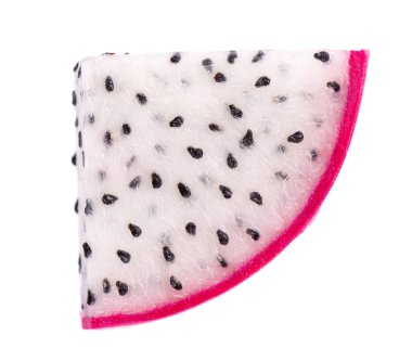 Ejderha meyvesi beyaz arka planda izole. Pitaya ya da Pitahaya meyvesi dilimleri. Üst görünüm.