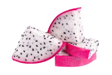 Ejderha meyvesi beyaz arka planda izole. Bir dilim taze Pitaya ya da kesme yolu olan Pitahaya meyvesi..