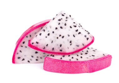 Ejderha meyvesi beyaz arka planda izole. Bir dilim taze Pitaya ya da kesme yolu olan Pitahaya meyvesi..