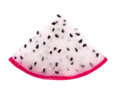 Ejderha meyvesi beyaz arka planda izole. Pitaya ya da Pitahaya meyvesi dilimleri. Üst görünüm.