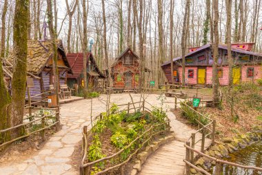 Türkiye 'nin Efes kentindeki Celsius Kütüphanesi harabeleri güzel bir yaz gününde