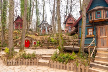 Türkiye 'nin Efes kentindeki Celsius Kütüphanesi harabeleri güzel bir yaz gününde