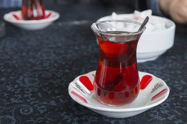 Турецкий Чай Подается Кафе — стоковое фото