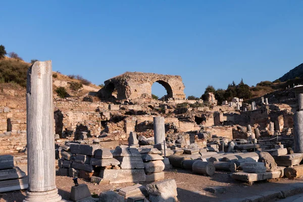 Romok Celsius Könyvtár Ókori Város Ephesus Törökország Egy Gyönyörű Nyári — Stock Fotó