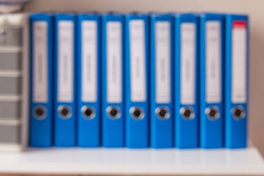 İş yerinde kullanılan belge dosyasının bulanık resmi