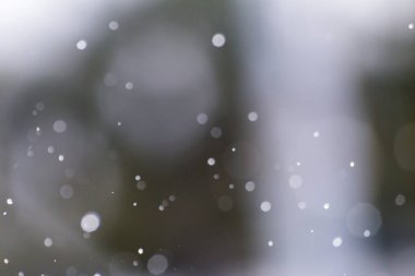 Su, su sıçrama beyaz arka plan üzerinde izole