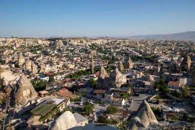 Olağanüstü Kapadokya üzerinde uçan sıcak hava balonu, Nevsehir, Türkiye