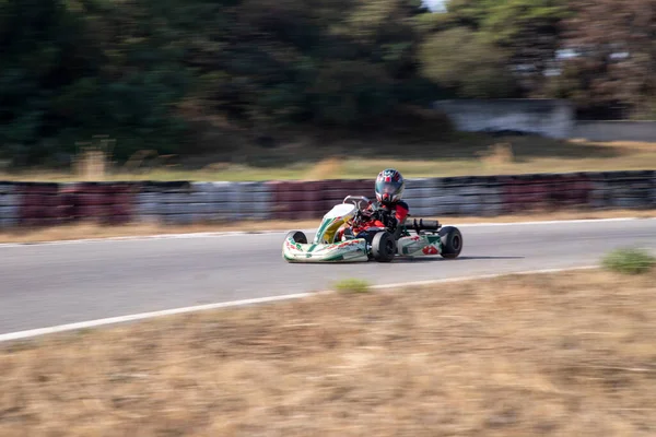 Karting races with the pan technique (Go-Kart)