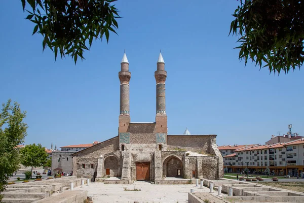 Sivas Turkije Augustus 2020 Dubbele Minaret Madrasah Werd Gebouwd 1271 — Stockfoto